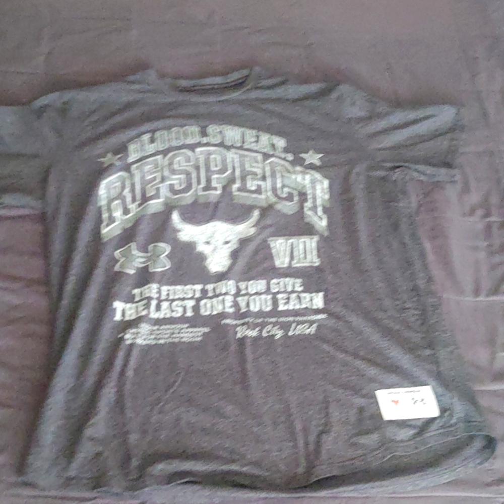 1 project rock t shirt charcoal grey